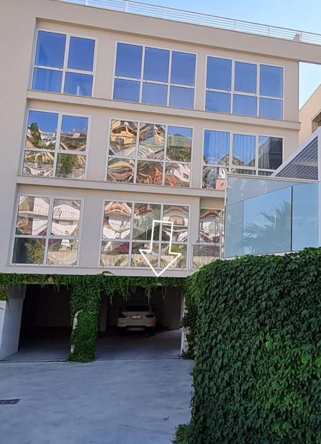 Minerva Luxury Town Center , Pool And Parking Apartment Taormina Bagian luar foto