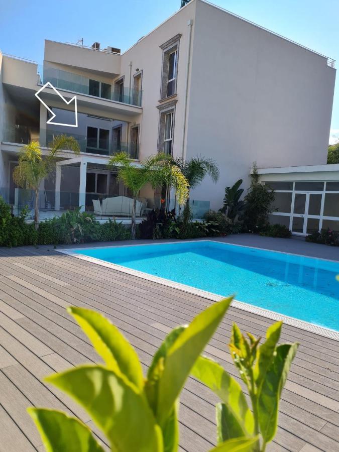Minerva Luxury Town Center , Pool And Parking Apartment Taormina Bagian luar foto