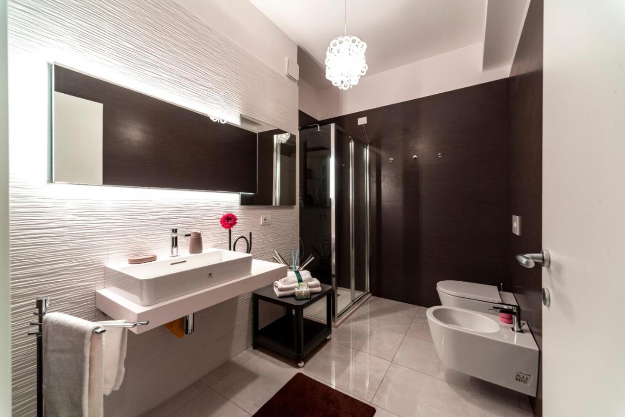Minerva Luxury Town Center , Pool And Parking Apartment Taormina Bagian luar foto